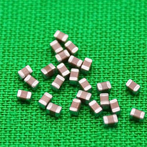 貼片電容缺貨，用坦電容來(lái)填補可以嗎？